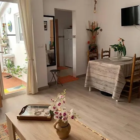 Дом отдыха Casa Con Terraza En Barrio Marinero *