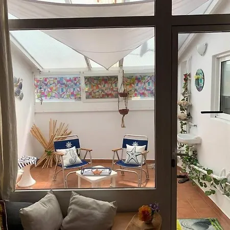 Semesterbostad Casa Con Terraza En Barrio Marinero