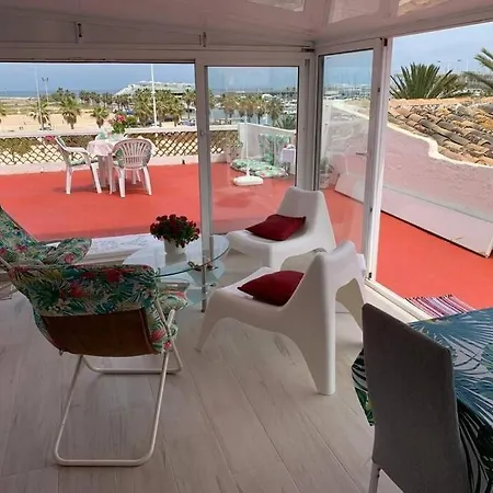 Casa Con Terraza En Barrio Marinero Vakantiehuis *