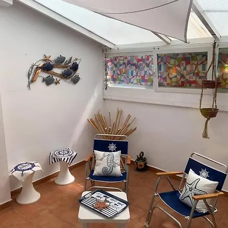 Casa Con Terraza En Barrio Marinero Denia