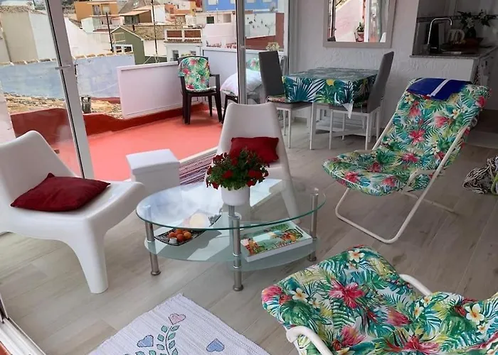 Casa Con Terraza En Barrio Marinero 別荘 デニア