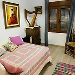 Casa Con Terraza En Barrio Marinero * Dénia